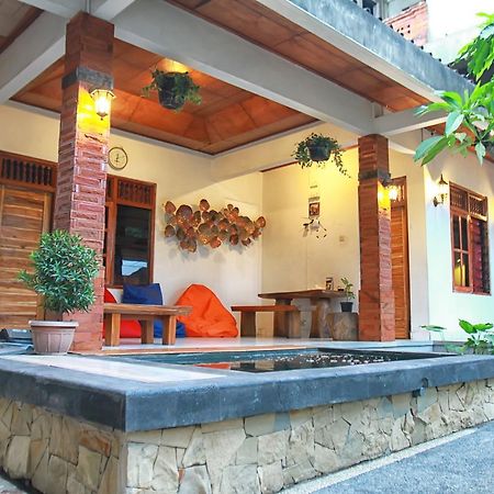 Halaman Depan Hostel Ubud  Exterior photo